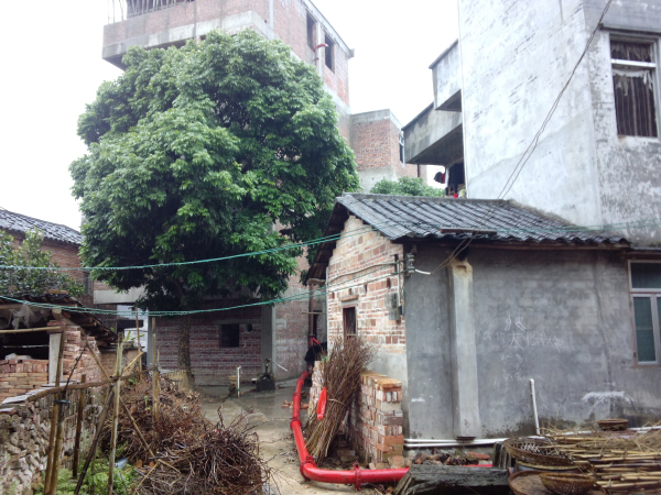 车载搅拌泵广东茂名工地现场直上6层楼